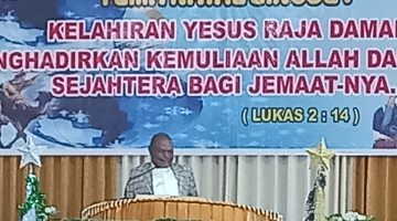 Khotbah Pendeta Yulianus Anouw di Efata Nabire (Mazmur 126:1-6): Natal Sebagai Sukacita Abadi.