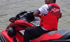 Bupati Paniai Yampit Nawipa Coba Jet Sky Pertama Kali di Danau Paniai, Soroti Potensi Wisata Air
